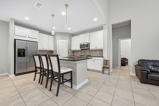 Building Photo - 12154 Texas Trumpet Trail