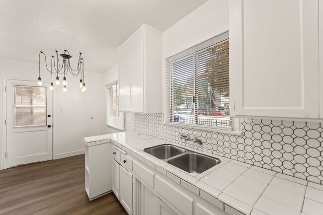 Building Photo - Washington Place