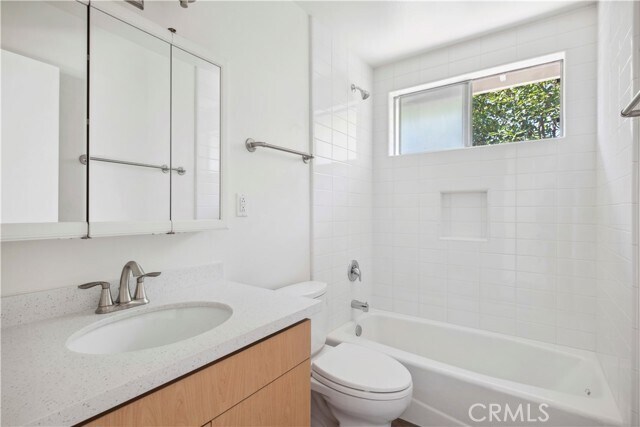 Building Photo - 375 Woodland Pl