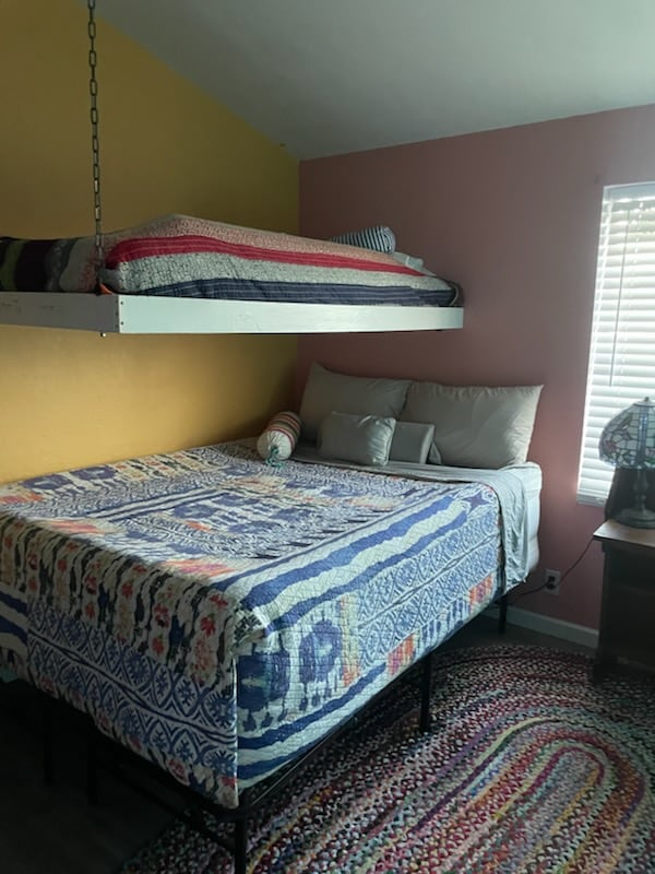 Building Photo - 3952 N Granada Ave