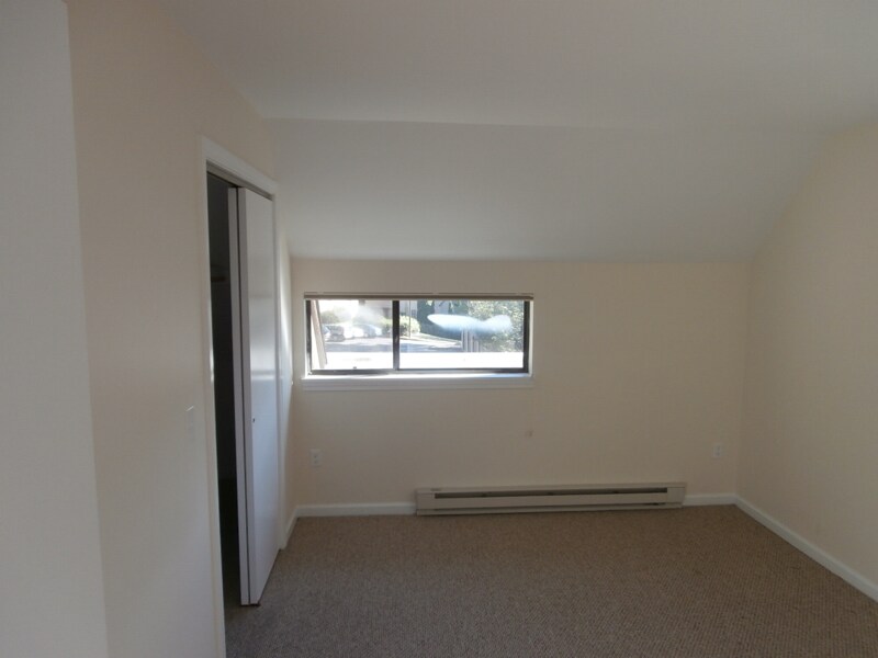 Building Photo - 38 Great Meadow Ln