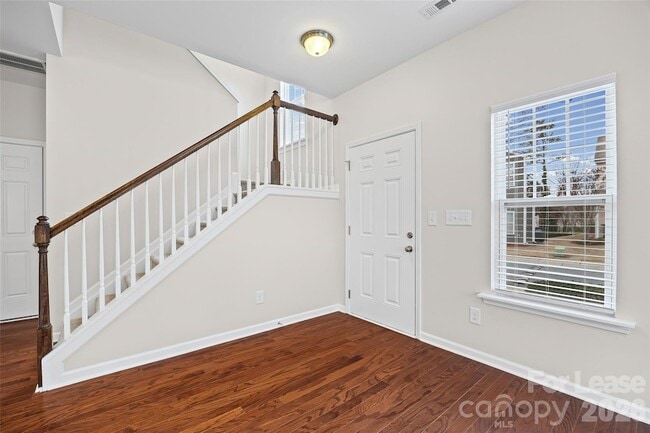 Building Photo - 7333 Adare Mews Rd