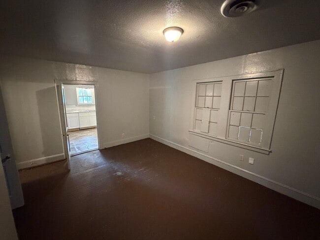 Building Photo - Updated 2 Bedroom Home in West Shreveport