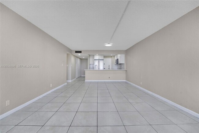 Building Photo - 9001 SW 77th Ave