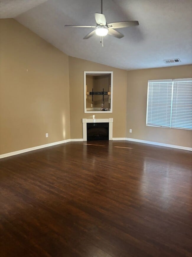 Building Photo - Updated 3/2 Brick Ranch In Grovetown - Ava...