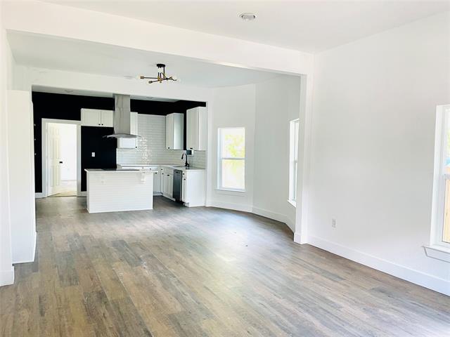 Building Photo - 2210 Langford St