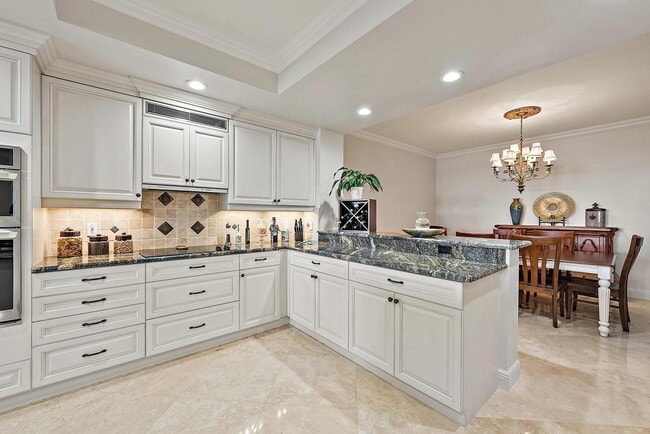 Building Photo - 500 S US Hwy 1