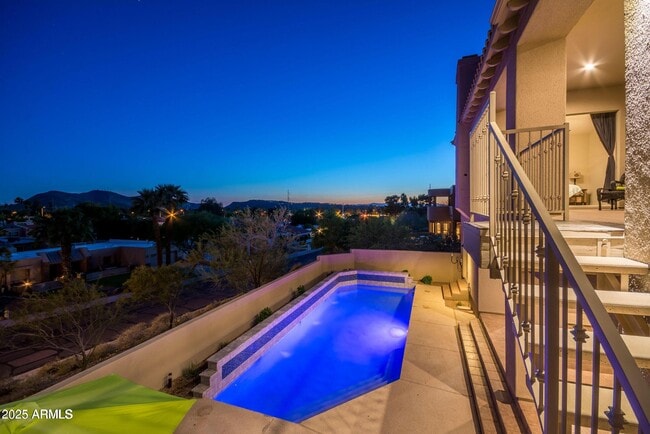 Building Photo - 908 E Waltann Ln