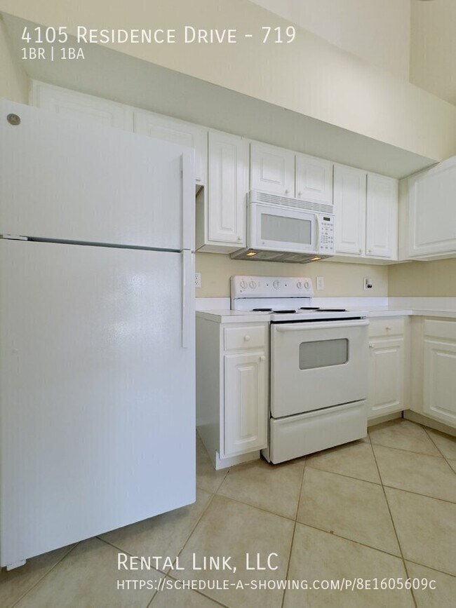 Building Photo - 4105 Residence Drive