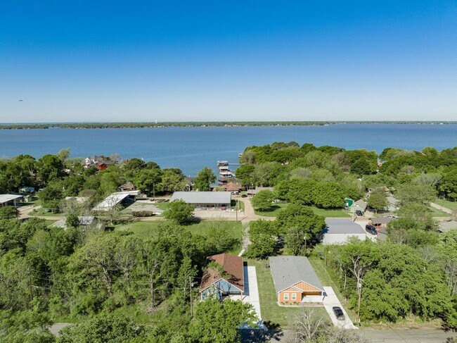 Building Photo - Available