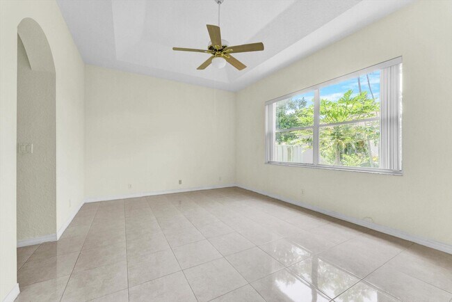 Building Photo - 2531 Coakley Pt