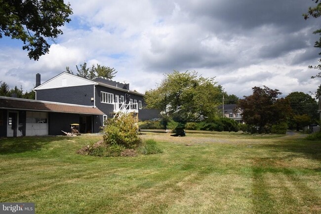 Building Photo - 4776 Old Easton Rd