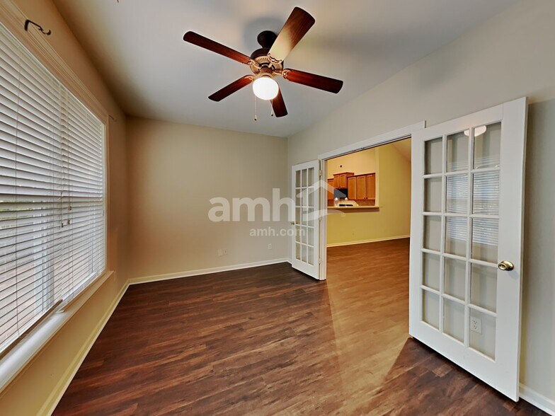 Building Photo - 235 Grand Isle Ct