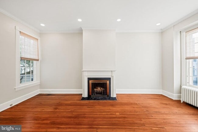 Building Photo - 509 Duke St