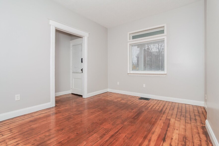 Building Photo - 1609#A Greenup Street, 41011; #723034 - 723034