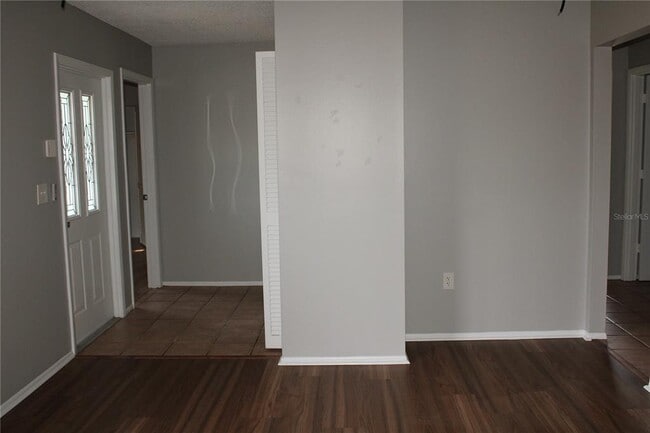 Building Photo - 4024 13th Ave W