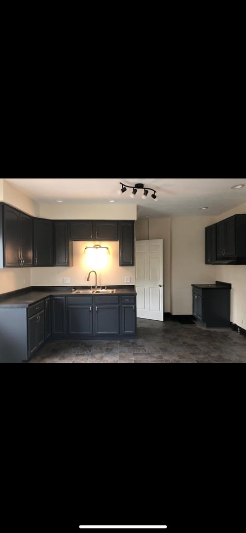 Building Photo - Check out this 3bdr, 2.5 bath home for rent