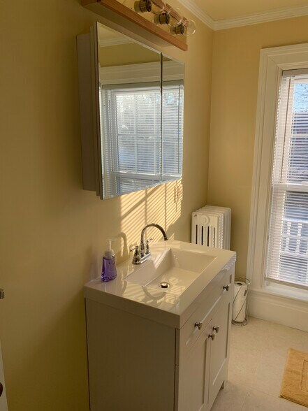 Building Photo - 39 Ohio St