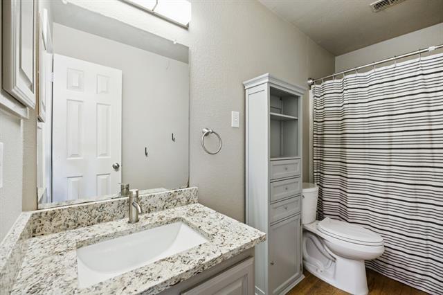 Building Photo - 2720 Winterberry Ln