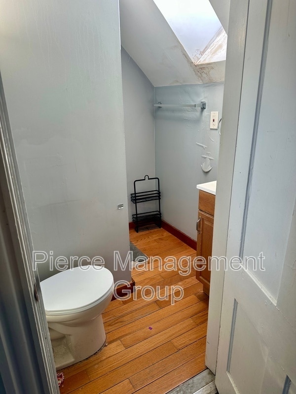 Building Photo - 6 Blake St