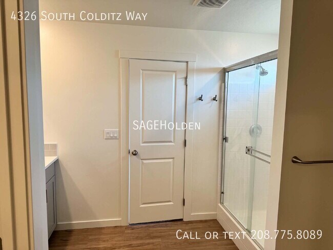 Building Photo - 4326 S Colditz Wy