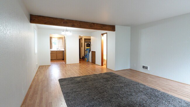 Building Photo - Hajek