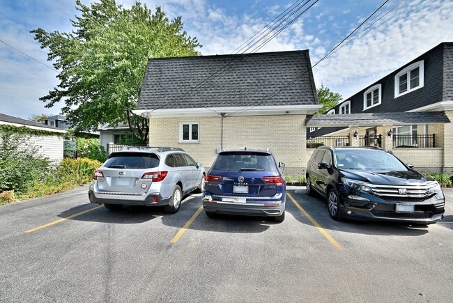 Building Photo - 7324 N Bell Ave