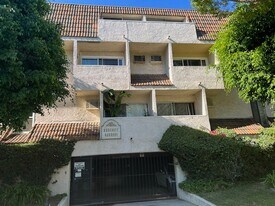 Building Photo - 409 Burchett St