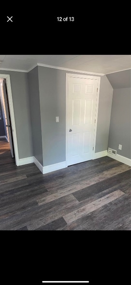 Building Photo - 654 Emerson St