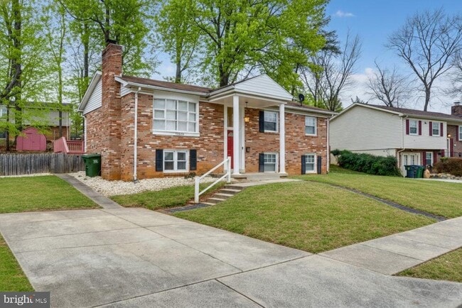 Building Photo - 13636 Greenwood Dr