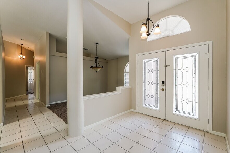 Building Photo - 19515 Lake Osceola Ln