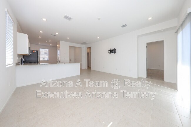 Building Photo - 17581 S Desert Barberry Dr