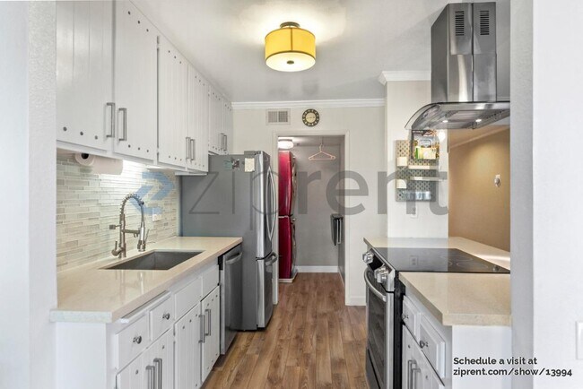 Building Photo - 3335 Brittan Ave