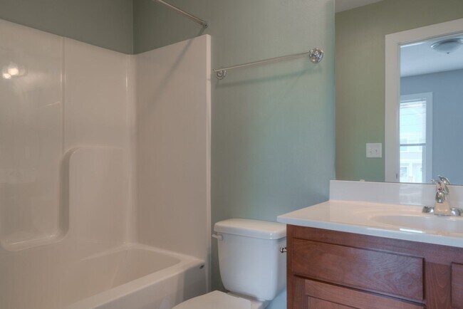 Building Photo - Private Bedroom in a Shared Two-Bedroom In Uptown Village