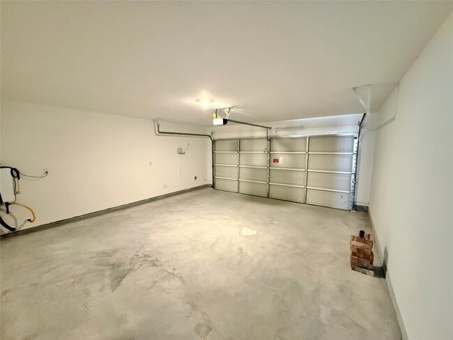 Building Photo - 31506 Pianella Ln