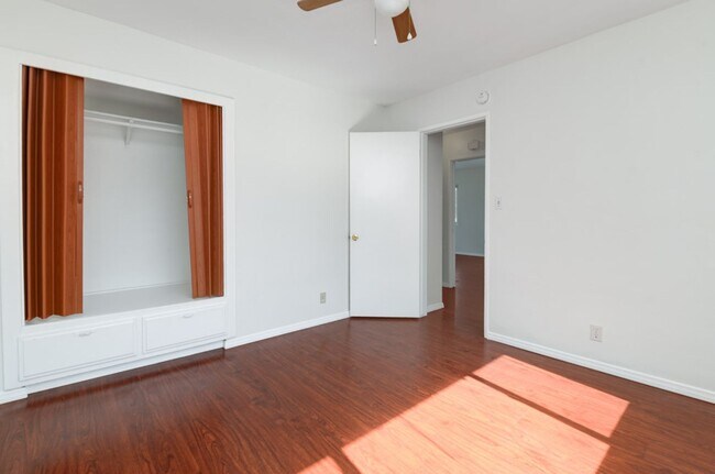 Building Photo - 617-617 Truly Terrace