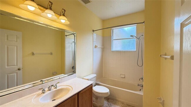 Building Photo - 3559 Sunset Isles Blvd