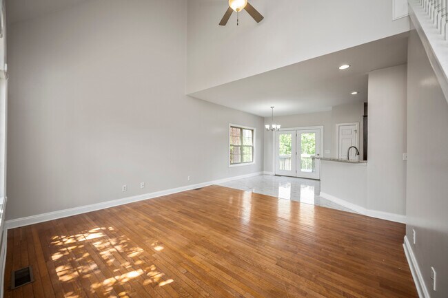 Building Photo - 393 Hays Blvd