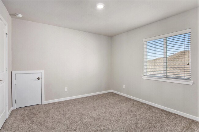 Building Photo - 21654 Lampeter River Ln