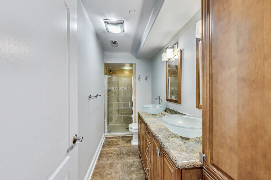 Building Photo - 1429 Clifton St NW