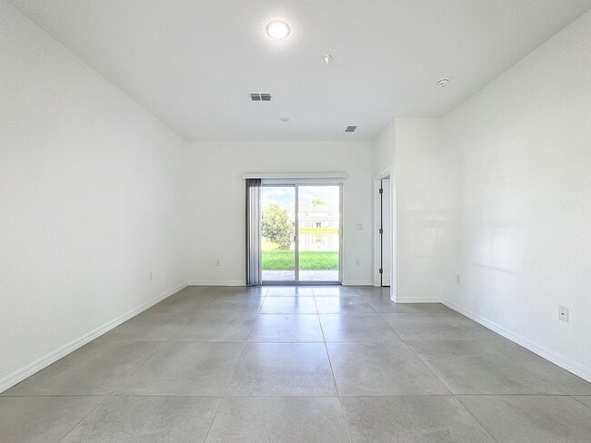 Building Photo - 1748 Barton Towne Cir