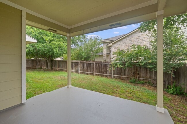 Building Photo - 909 Saba Cove