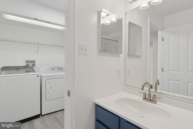 Building Photo - 1109 Pomelo Ct