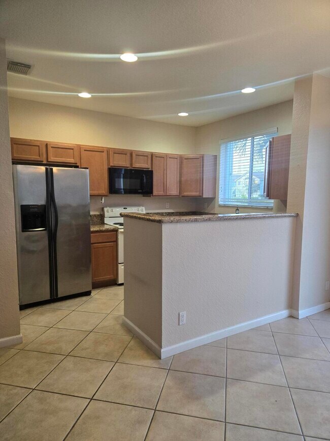 Building Photo - 3182 Laurel Ridge Cir