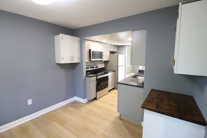 Building Photo - 7824 Briardale Terrace