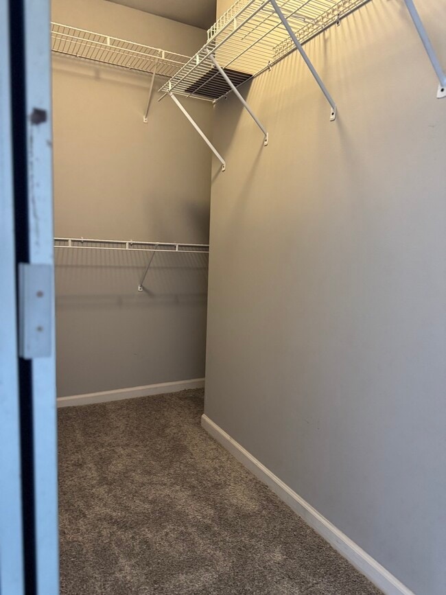 Building Photo - 8393 Mystic