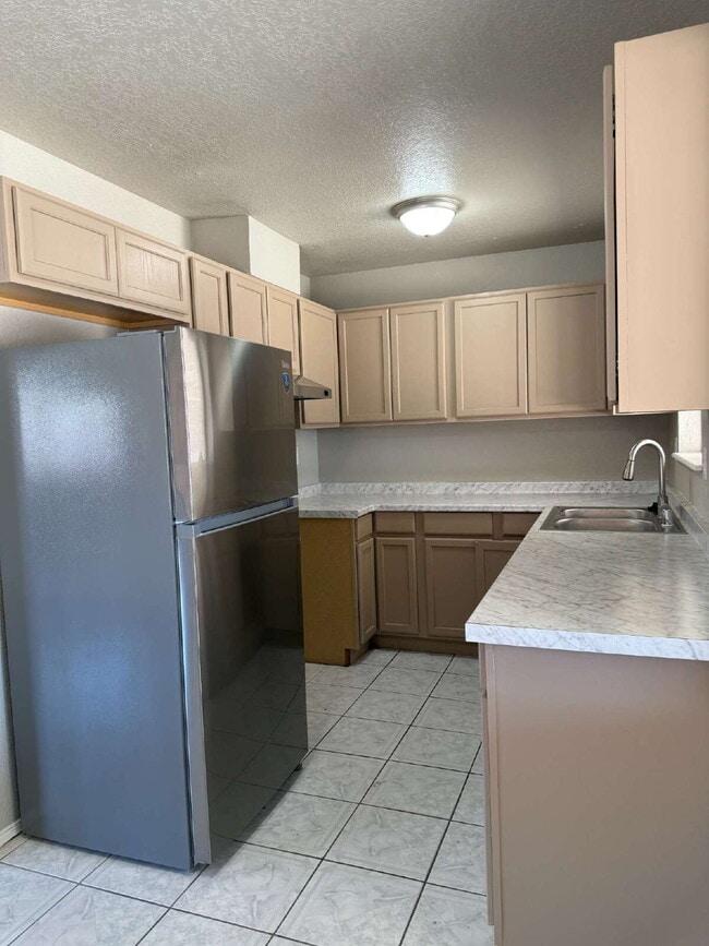 Building Photo - 11708 Sierra Azul Dr