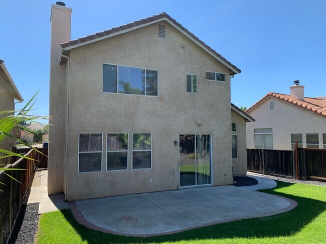 Building Photo - Fantastic Antioch Home!