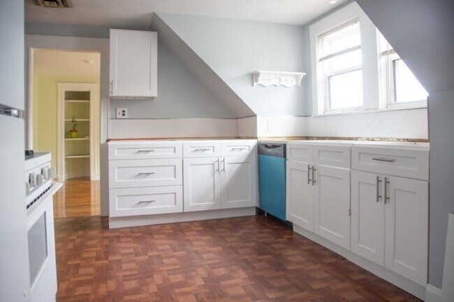 Building Photo - 19-21 Woodbridge St