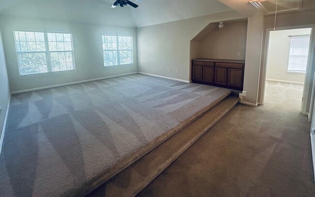 Building Photo - 2248 Fernspring Dr